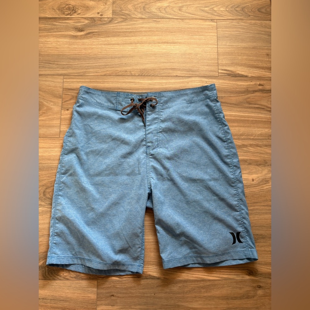 Hurley Men's Board Shorts Swim Trunks, Size 30, Stretch w/ Key Safety Strap